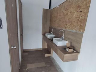 Foto 6 de Local Comercial ESTRENAR - Alquiler -180 a 500m² - Calderón