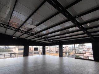 Foto 4 de Local Comercial ESTRENAR - Alquiler -180 a 500m² - Calderón