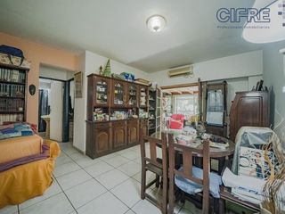 Foto 3 de Departamento en PB de 2 ambientes con quincho y jardín en Coghlan
