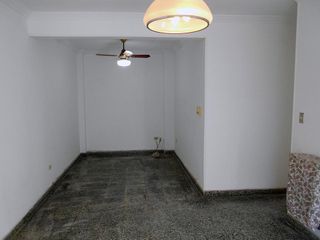 Foto 4 de Venta Departamento 3 Amb.  Pta. Baja  Frente- Ramos Mejia  Con Patio y Lavadero