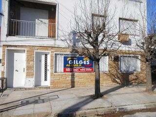 Foto 1 de Venta Departamento 3 Amb.  Pta. Baja  Frente- Ramos Mejia  Con Patio y Lavadero