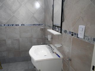 Foto 13 de Venta Departamento 3 Amb.  Pta. Baja  Frente- Ramos Mejia  Con Patio y Lavadero