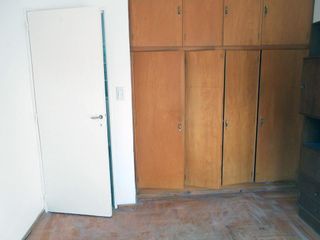 Foto 10 de Venta Departamento 3 Amb.  Pta. Baja  Frente- Ramos Mejia  Con Patio y Lavadero