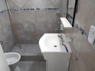 Foto 12 de Venta Departamento 3 Amb.  Pta. Baja  Frente- Ramos Mejia  Con Patio y Lavadero