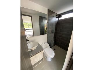Foto 14 de Casa en Arriendo en Envigado El Escobero