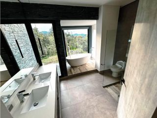 Foto 26 de Casa en Arriendo en Envigado El Escobero