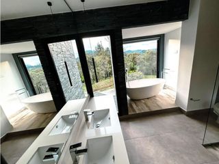 Foto 29 de Casa en Arriendo en Envigado El Escobero