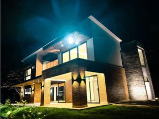 Foto 66 de Casa en Arriendo en Envigado El Escobero