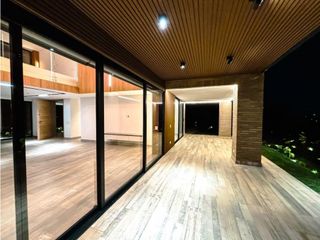 Foto 46 de Casa en Arriendo en Envigado El Escobero