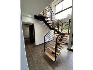 Foto 23 de Casa en Arriendo en Envigado El Escobero