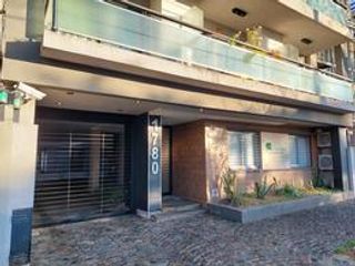 Foto 1 de Departamento - Banfield Este