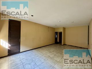 Foto 10 de CASA PARA USO COMERCIAL EN ALQUILER