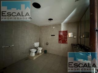 Foto 4 de CASA PARA USO COMERCIAL EN ALQUILER