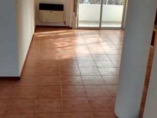 Foto 4 de Excelente Departamento 3 ambientes con cochera, Pichincha 206.  - Temperley Oeste