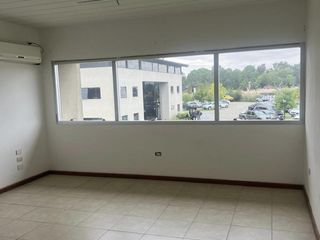 Foto 1 de Oficina en alquiler en Riviera Park, Benavidez, Tigre