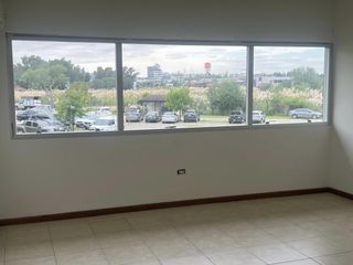 Foto 4 de Oficina en alquiler en Riviera Park, Benavidez, Tigre