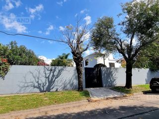 Foto 4 de Casa  en alquiler de 3 dormitorios con pileta en Lomas Jockey, San Isidro