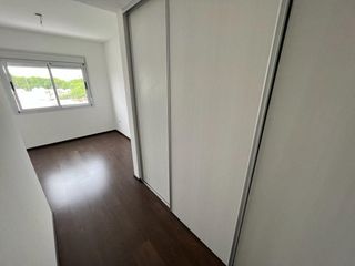 Foto 5 de Departamento de 1 dormitorio con vestidor, en Alquiler en La Plata