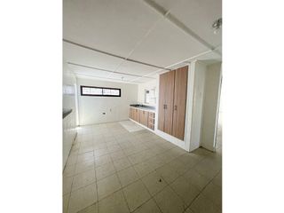 Foto 8 de CASA COMERCIAL EN ARRIENDO EN EL TABOR