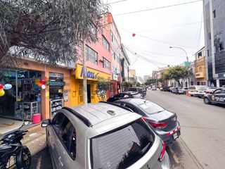 Foto 9 de OPORTUNIDAD ÚNICA EN EL CORAZÓN COMERCIAL DE LINCE - RISSO VENTA STAND