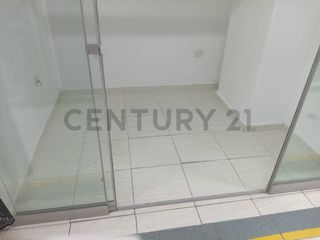Foto 8 de OPORTUNIDAD ÚNICA EN EL CORAZÓN COMERCIAL DE LINCE - RISSO VENTA STAND