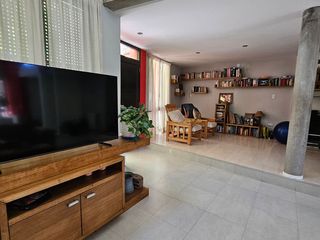 Foto 2 de INDEXA VENDE Casa de diseño en barrio IUPA