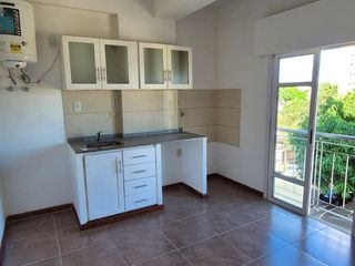 Foto 3 de DEPARTAMENTO DE 1 DORMITORIO EN ALQUILER EN VILLA SARITA