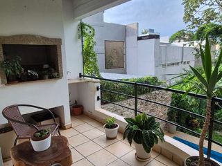 Foto 15 de IMPERDIBLE DEPARTAMENTO EN VENTA DE 2 DORMITORIOS CON PISCINA Y JARDÍN DE USO EXCLUSIVO.-