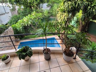 Foto 13 de IMPERDIBLE DEPARTAMENTO EN VENTA DE 2 DORMITORIOS CON PISCINA Y JARDÍN DE USO EXCLUSIVO.-