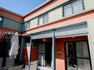 Foto 7 de Venta 2 casas en block, 5 dormit 4 baños Ringuelet