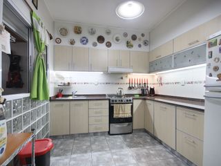 Foto 7 de CASA LOTE PROPIO 4 AMB TERRAZA PARQUE AVELLANEDA
