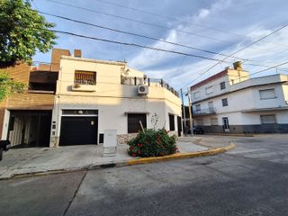 Foto 35 de CASA LOTE PROPIO 4 AMB TERRAZA PARQUE AVELLANEDA