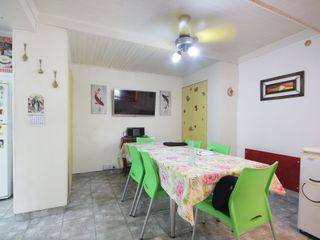 Foto 4 de CASA LOTE PROPIO 4 AMB TERRAZA PARQUE AVELLANEDA