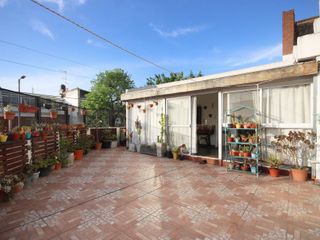 Foto 30 de CASA LOTE PROPIO 4 AMB TERRAZA PARQUE AVELLANEDA