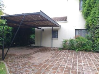 Foto 4 de ALQUILER LINDISIMA CASA TOTALMENTE AMUEBLADA