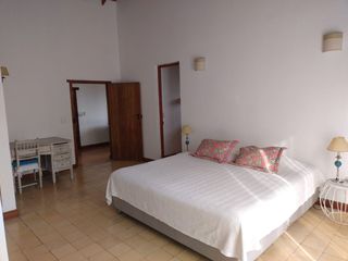 Foto 51 de ALQUILER LINDISIMA CASA TOTALMENTE AMUEBLADA