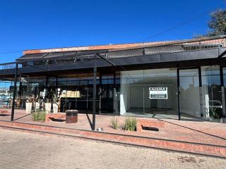 Foto 2 de Local en Alquiler frente al Shopping de Villa Allende