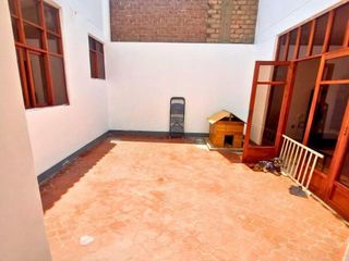 Foto 5 de VENTA CASA 190 M2 PRO LIMA LOS OLIVOS