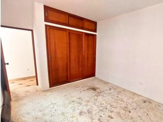 Foto 10 de VENTA CASA 190 M2 PRO LIMA LOS OLIVOS