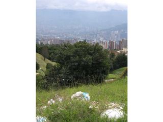 Foto 4 de LOTE EN VENTA EN EXCLUSIVA PARCELACIÓN