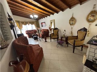 Foto 4 de Casa Bifamiliar en venta en  Cabañas Bello