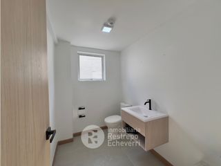 Foto 16 de Casa Comercial  en arriendo, barrio Belén, Manizales