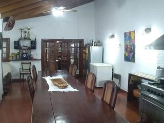 Foto 4 de Casa en venta - 4 Dormitorios 5 Baños - Cochera - 620Mts2 - Villa Elvira