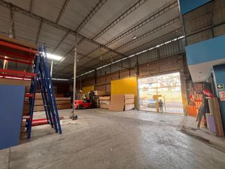 Foto 11 de Local en  Av, principal de VES, almacen de 1500m2