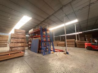 Foto 14 de Local en  Av, principal de VES, almacen de 1500m2