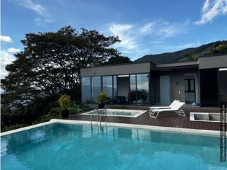 Foto 1 de Casa en Arriendo Las Palmas Medellín