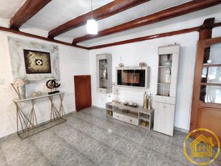 Foto 5 de Casa Independiente 4 habitaciones una en planta baja, amplio patio, bbq, jacuzzi, Valle Los Chillos