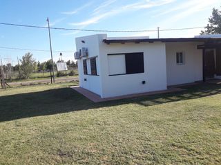 Foto 18 de Alquiler casa Fisherton con pileta y parrillero - Hostal del