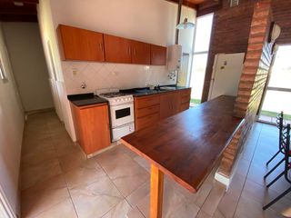 Foto 15 de Alquiler casa Fisherton con pileta y parrillero - Hostal del