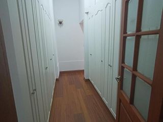 Foto 21 de Casa en Alquiler en Lomas de Monteserrín – Elegancia y Confort Moderno